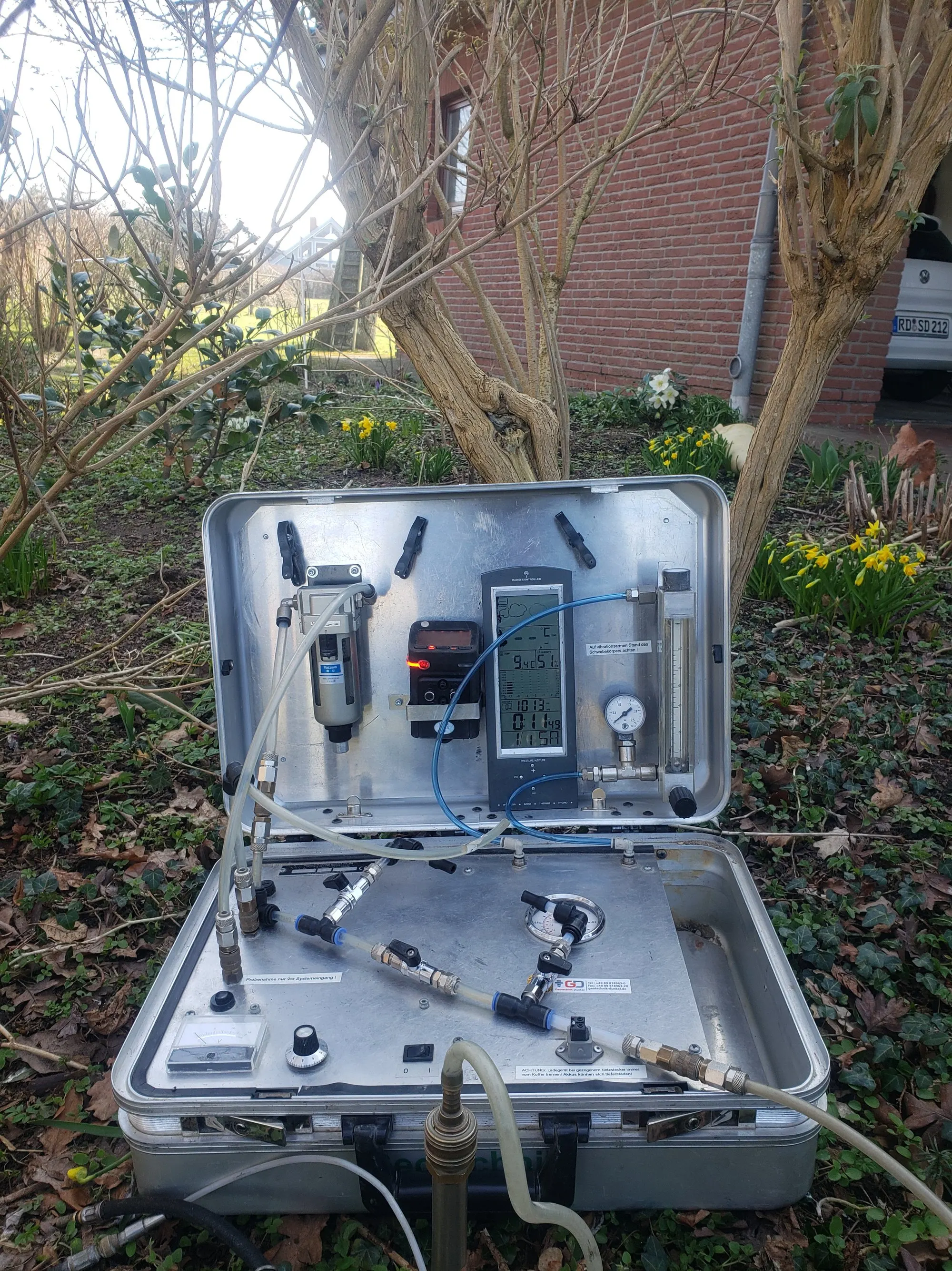 Messkoffer für die Grundwasserbeprobung im Gelände